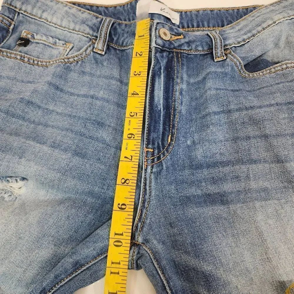 Kancan Mid-Rise Boyfriend Relaxed Distressed Denim Jeans Size 11 - Picture 7 of 11